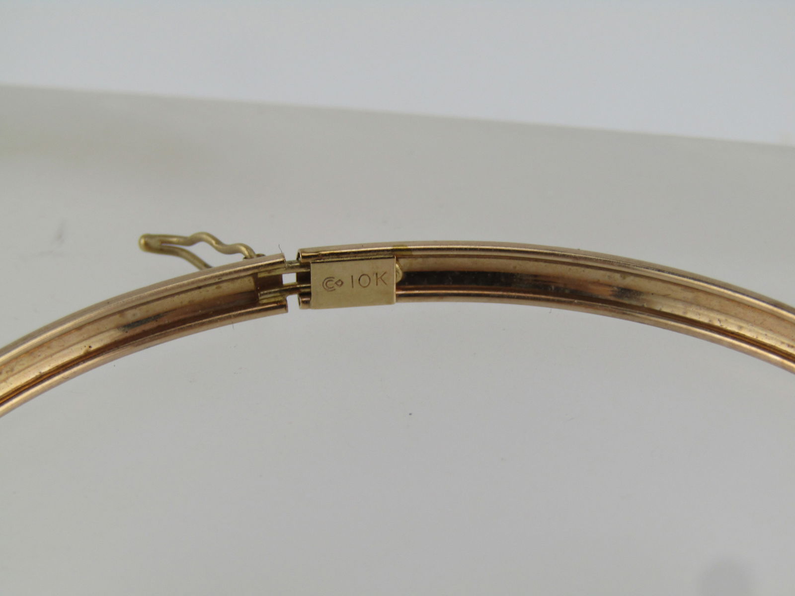 Vintage 10kt Locking Bangle Bracelet, 6.75", Signed, 1960's-1970's - 2