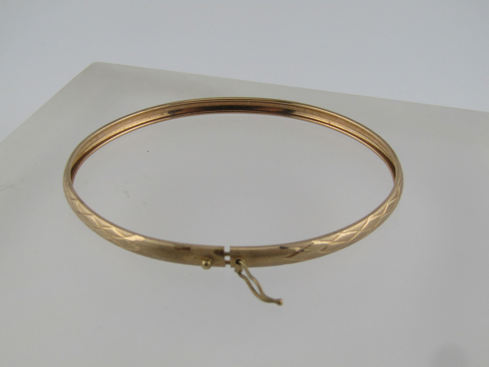 Vintage 10kt Locking Bangle Bracelet, 6.75", Signed, 1960's-1970's - 5