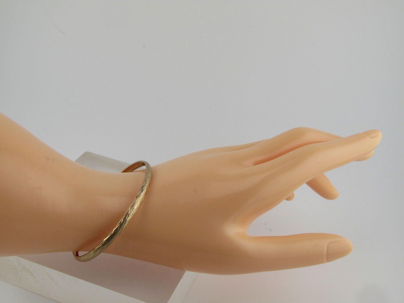 Vintage 10kt Locking Bangle Bracelet, 6.75", Signed, 1960's-1970's - 8