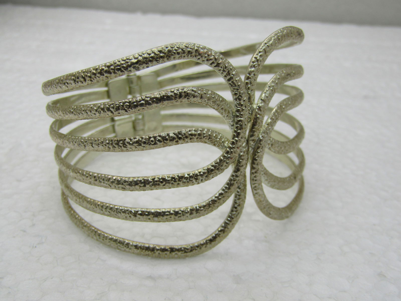 Vintage Wide Silver Tone Hinged Clamper Bracelet, 7.25", Textured, Open Design - 3