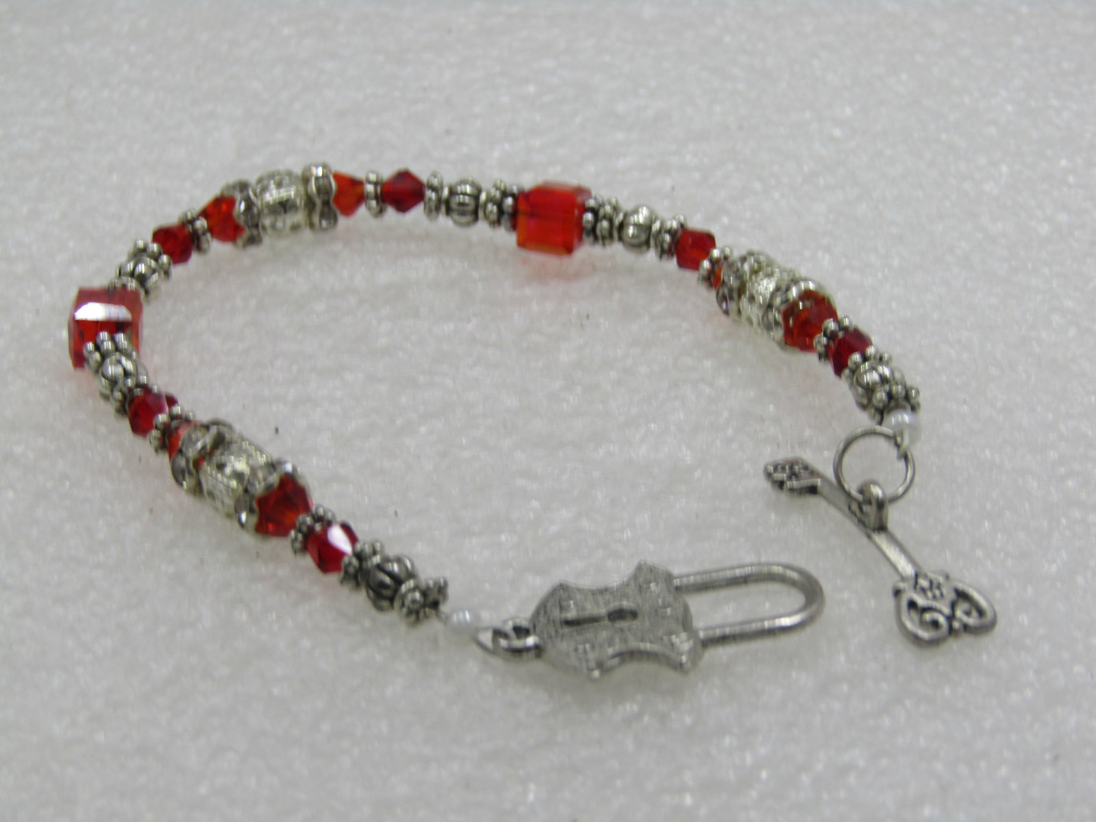 Vintage Silver Tone & Red Crystal Beaded Bracelet, Lock Toggel Clasp, 7" - 3