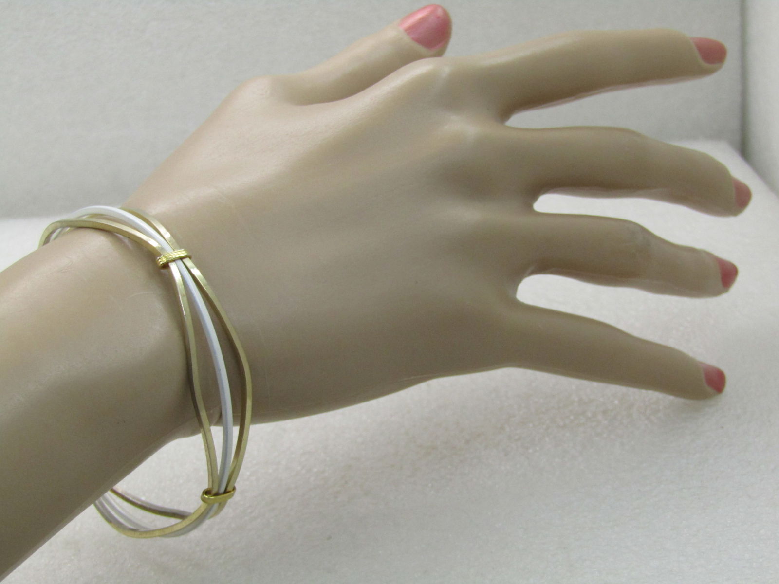 Vintage White Enameled & Gold Tone Bangle Bracelet, 7.5"m 1960's - 5