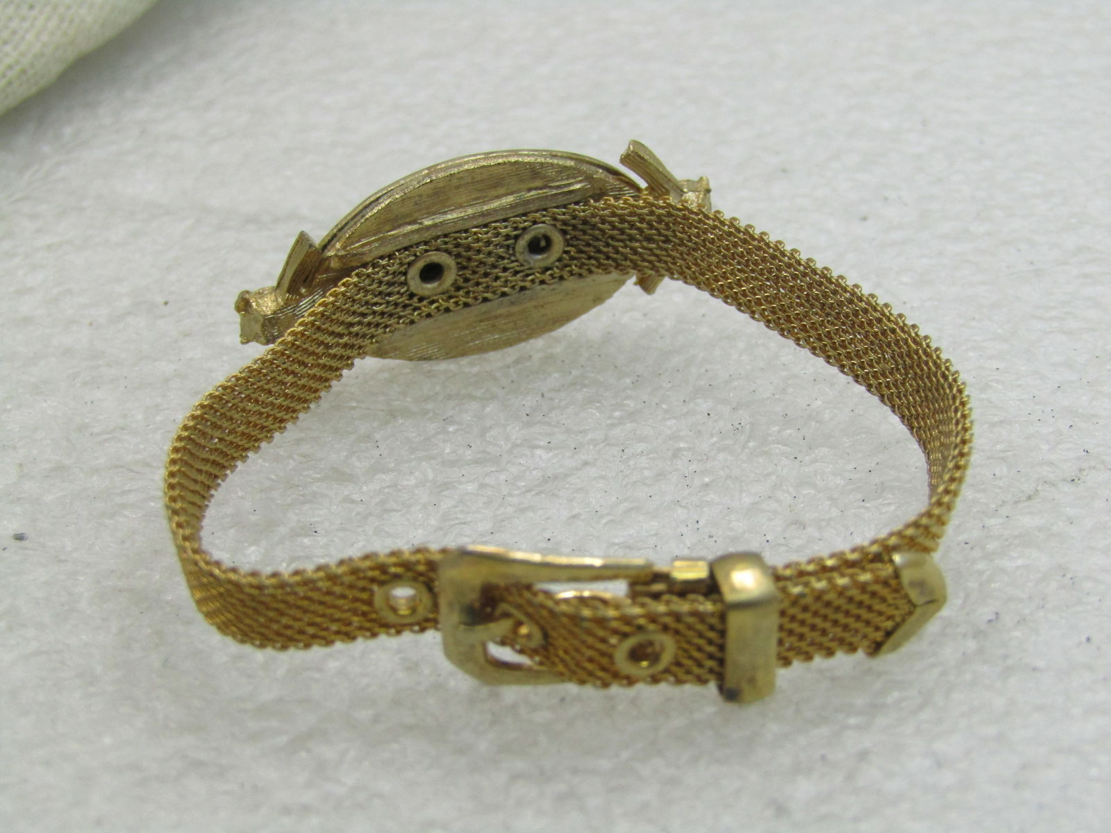 Vintage Mesh Belt Bracelet Engraved EMD, 7", Gold tone, 1960's - 5