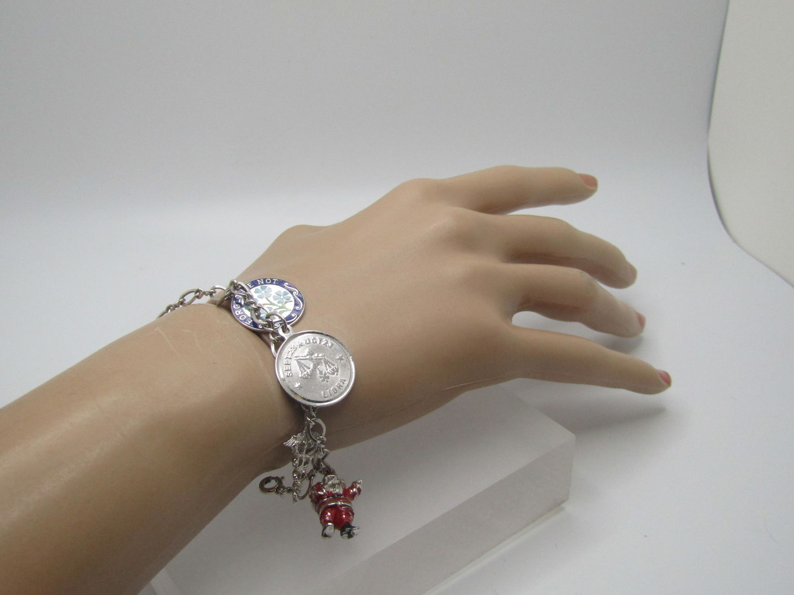 Vintage Sterling Charm Bracelet , 8 Charms, 6", 1970's - 6