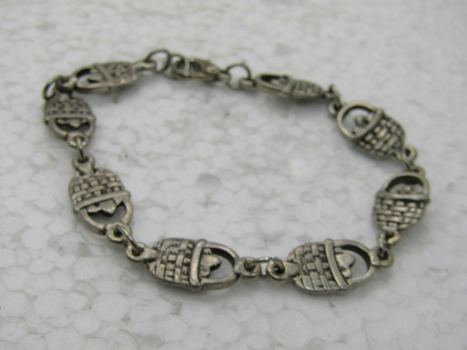Vintage Apple Basket Link Bracelet, 7.5", 1980's-1990's, Pewter/Silver Tone - 3