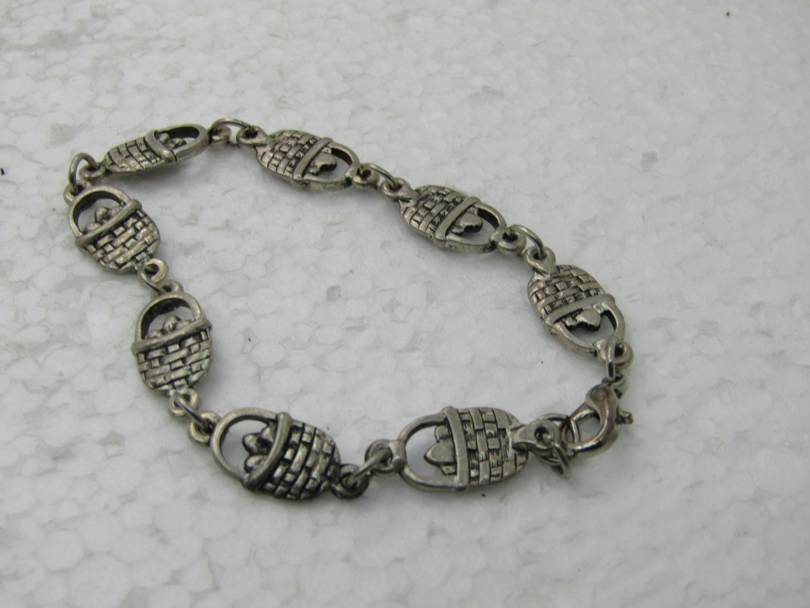 Vintage Apple Basket Link Bracelet, 7.5", 1980's-1990's, Pewter/Silver Tone - 4