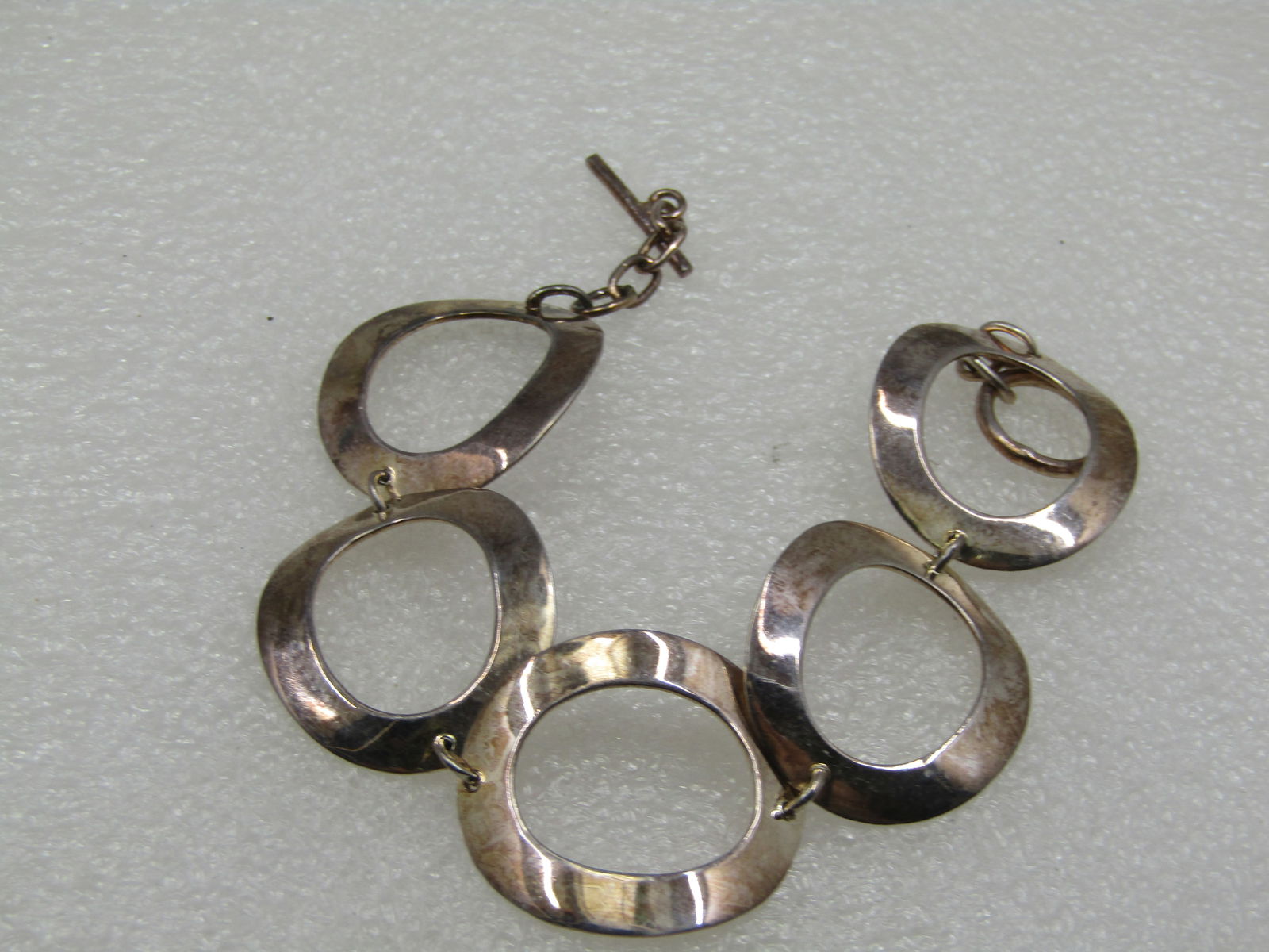 Silver Hammered Wide Oval Linked Bracelet, 7.5", Toggle Clasp - 3