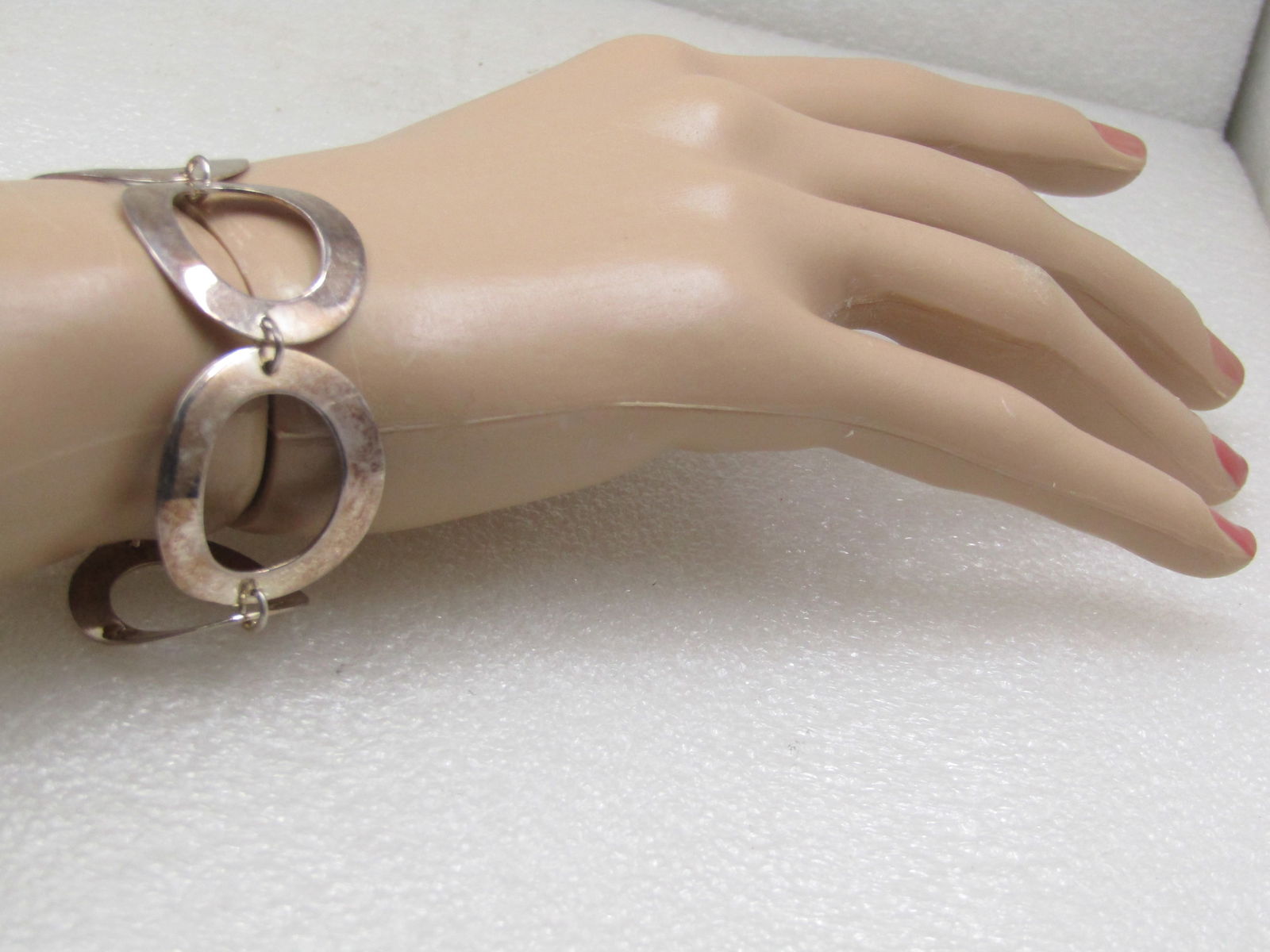 Silver Hammered Wide Oval Linked Bracelet, 7.5", Toggle Clasp - 5