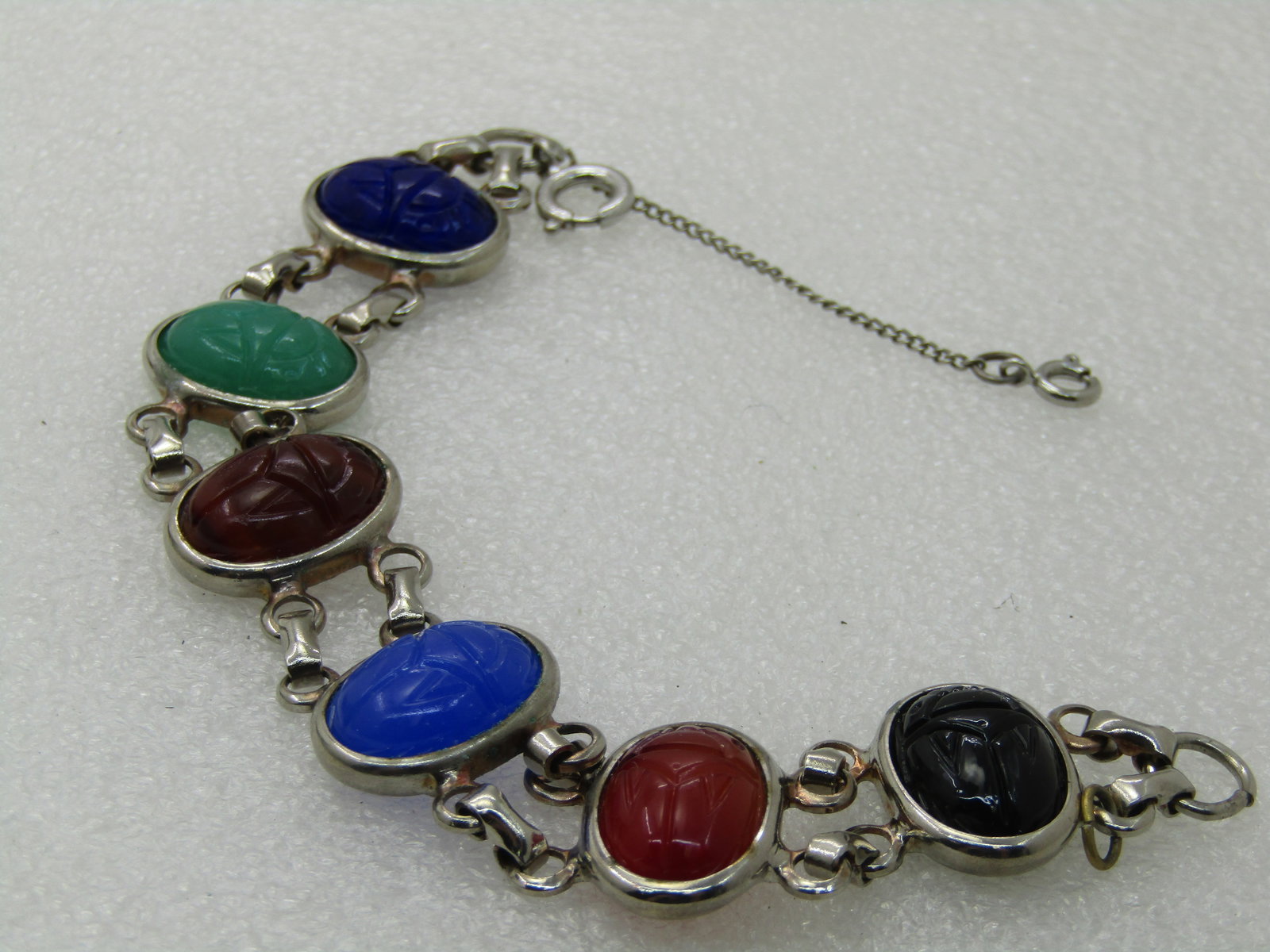 Vintage Egyptian Themed Scarab Bracelet, 7', Glass Scarabs, 1960's-1970's - 3