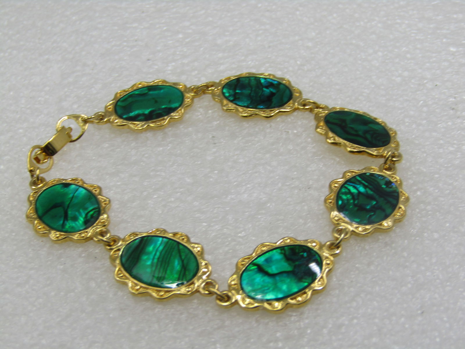 Vintage Green Simulared Paua Shell Bracelet, 8", 1960's-1970's - 4