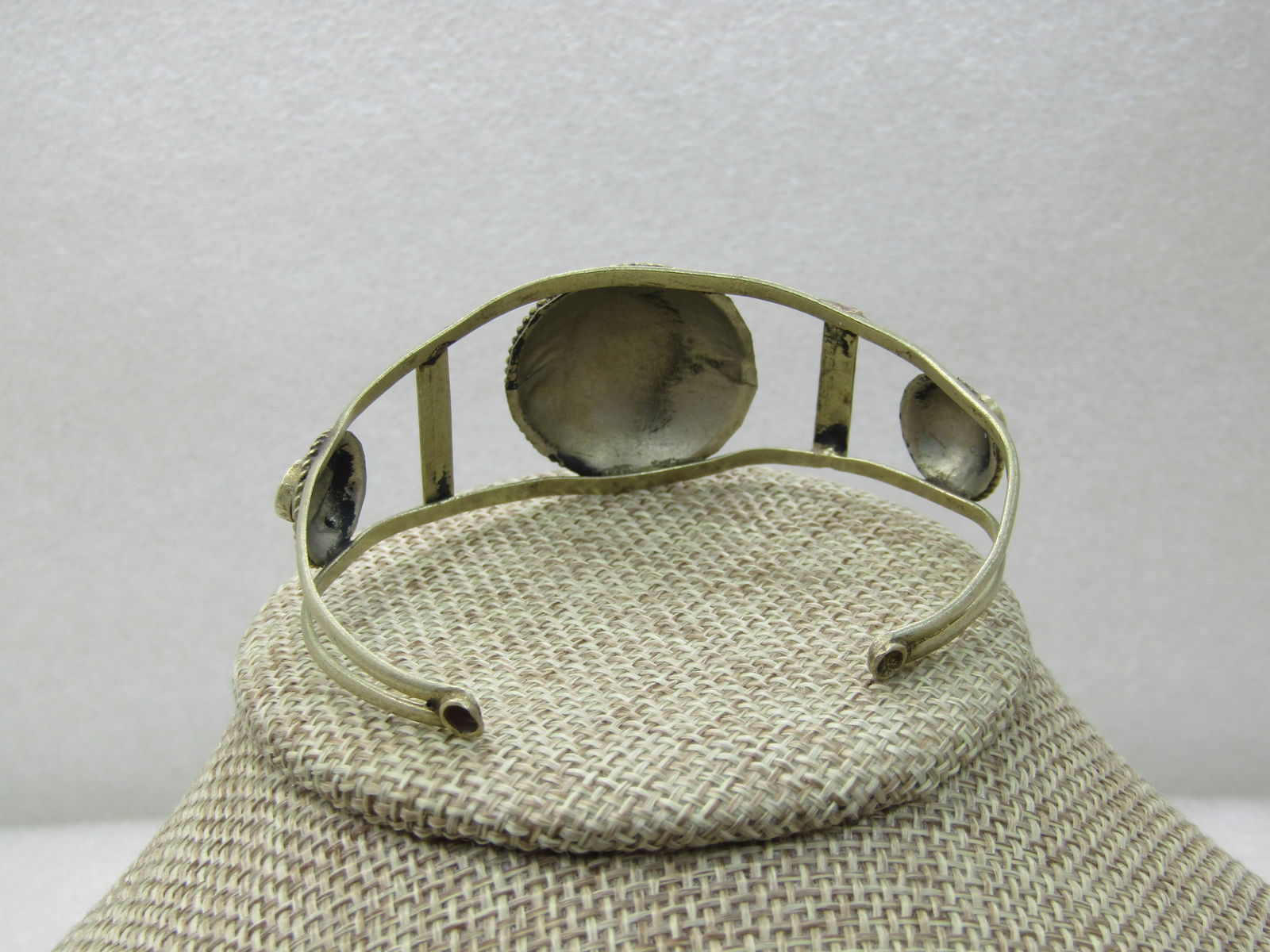 Vintage Silver Tone Green Stone Cuff Bracelet, 7", Ethnic/Tribal/Mid-Eastern - 4