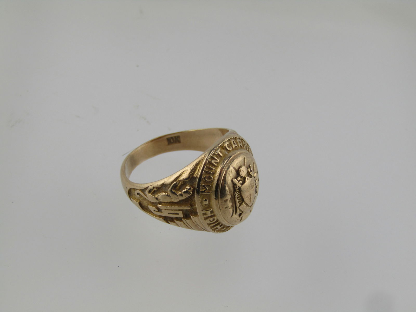 Vintage 10kt Mt. Carmel Class Ring. Sz. 8, 1946 - 6