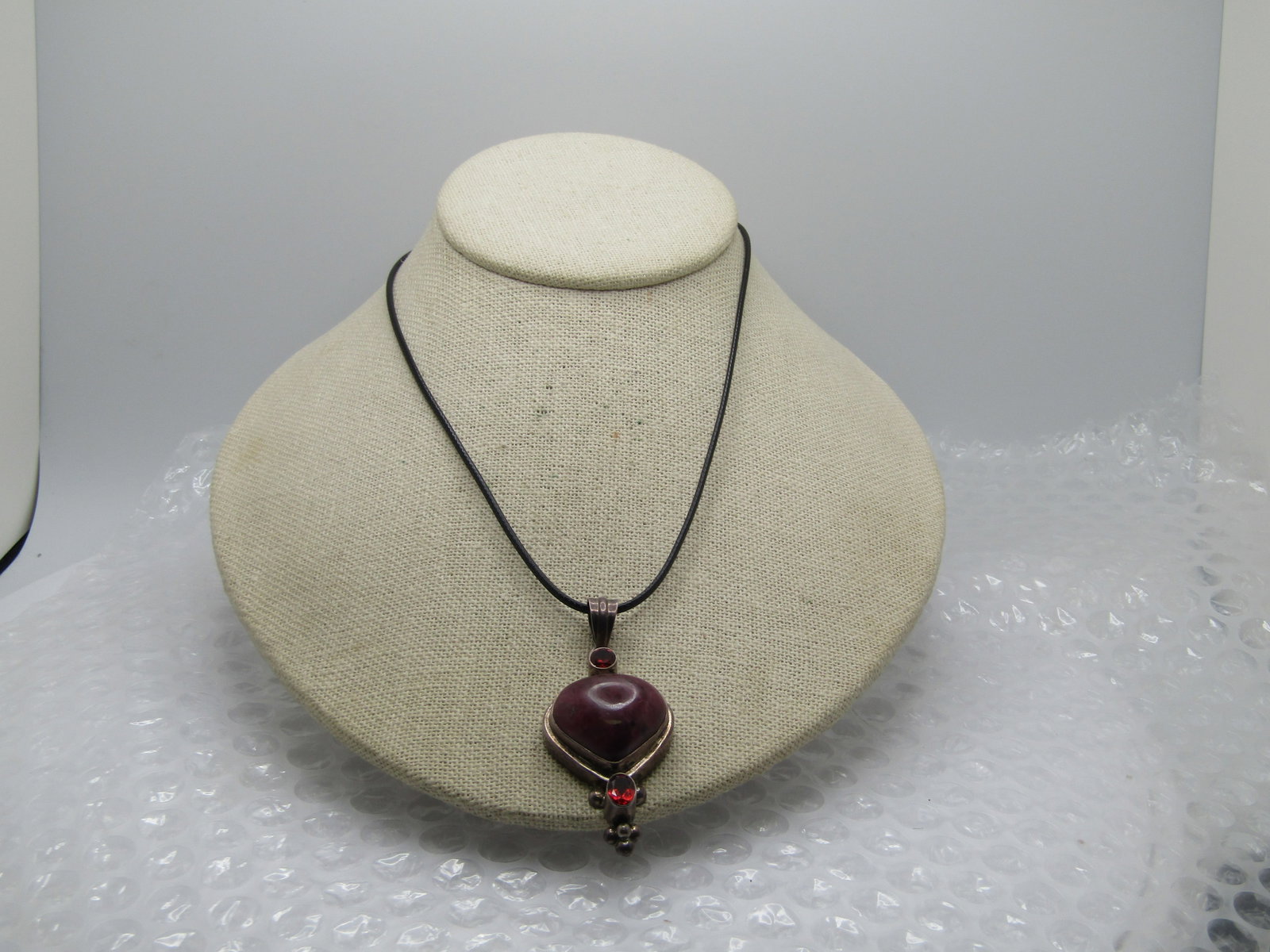 Vintage Sterling Agate & Spinel Southwestern Necklace, 20", 1980's-1990's: Vintage Sterling Agate & Spinel Southwestern Necklace, 20", 1980's-1990's. The pendant is appx. 2-3/8" long with a round and oval whattest as spinel bezel-set stone - the round is appx. 4.5mm round