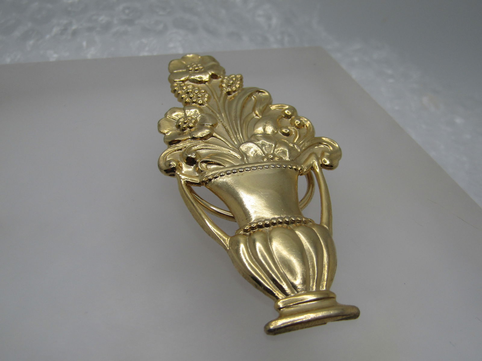 Vintage Floral Urn Scarf Clip 1960's-1970's, 3" - 2