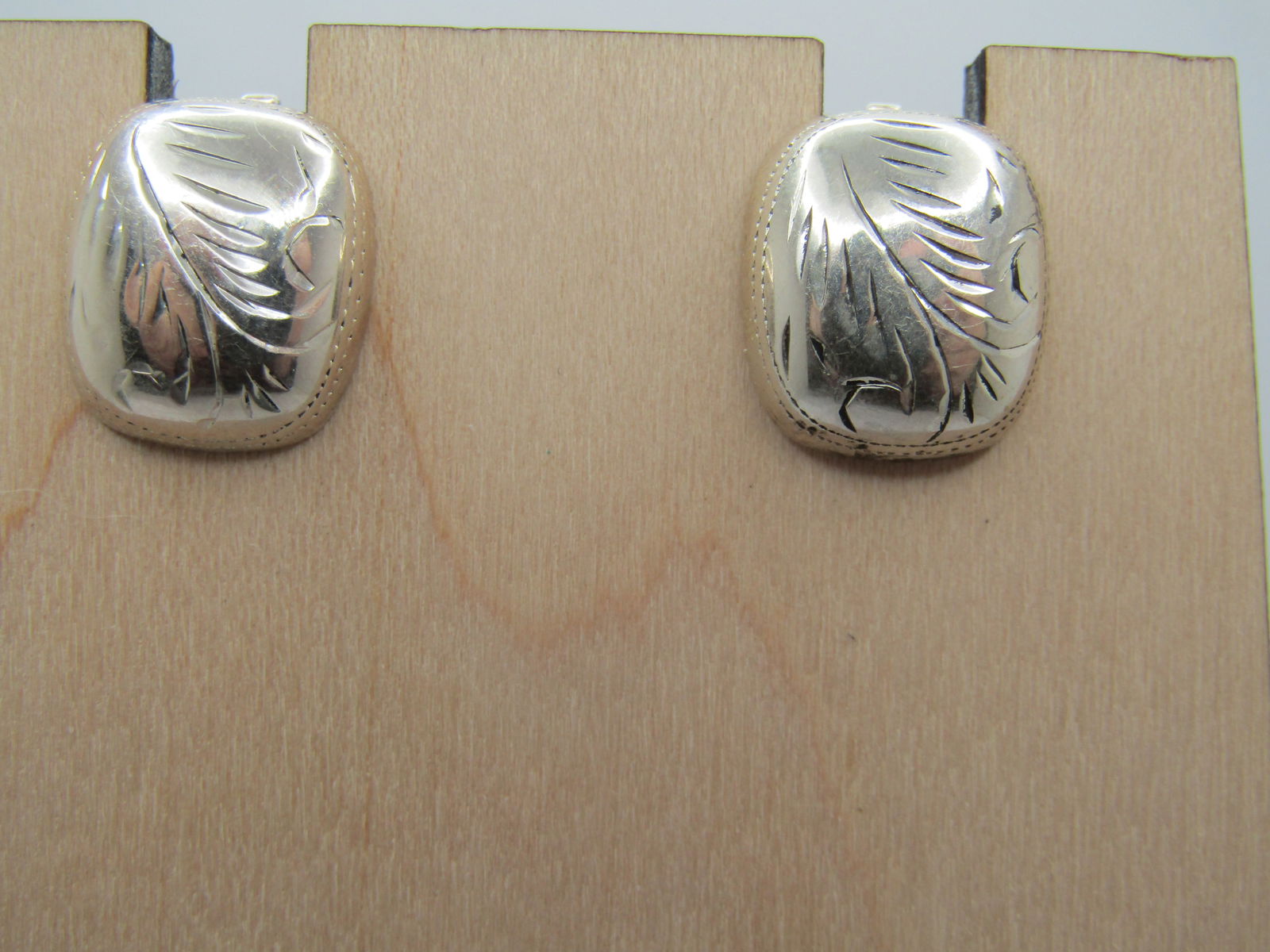 Vintage Sterling Etched Clip Earrings, Rectangular, 1970's-1980's.: Vintage Sterling Etched Clip Earrings, Rectangular, 1970's-1980's. They are marked .925 and tested. Test as stering with a weight of appx. 4.08 gr. They are rectaungular with a puffy design and