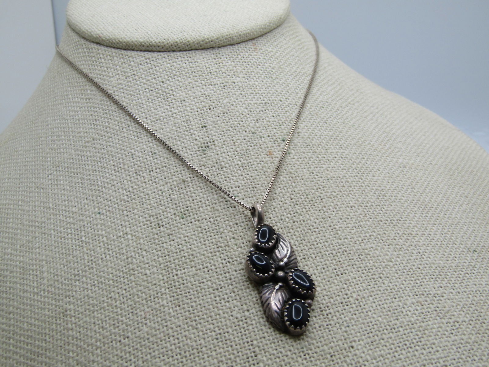 Vintage Sterling Southwestern Onyx Feather Necklace, 18", Signed Marsala - 3