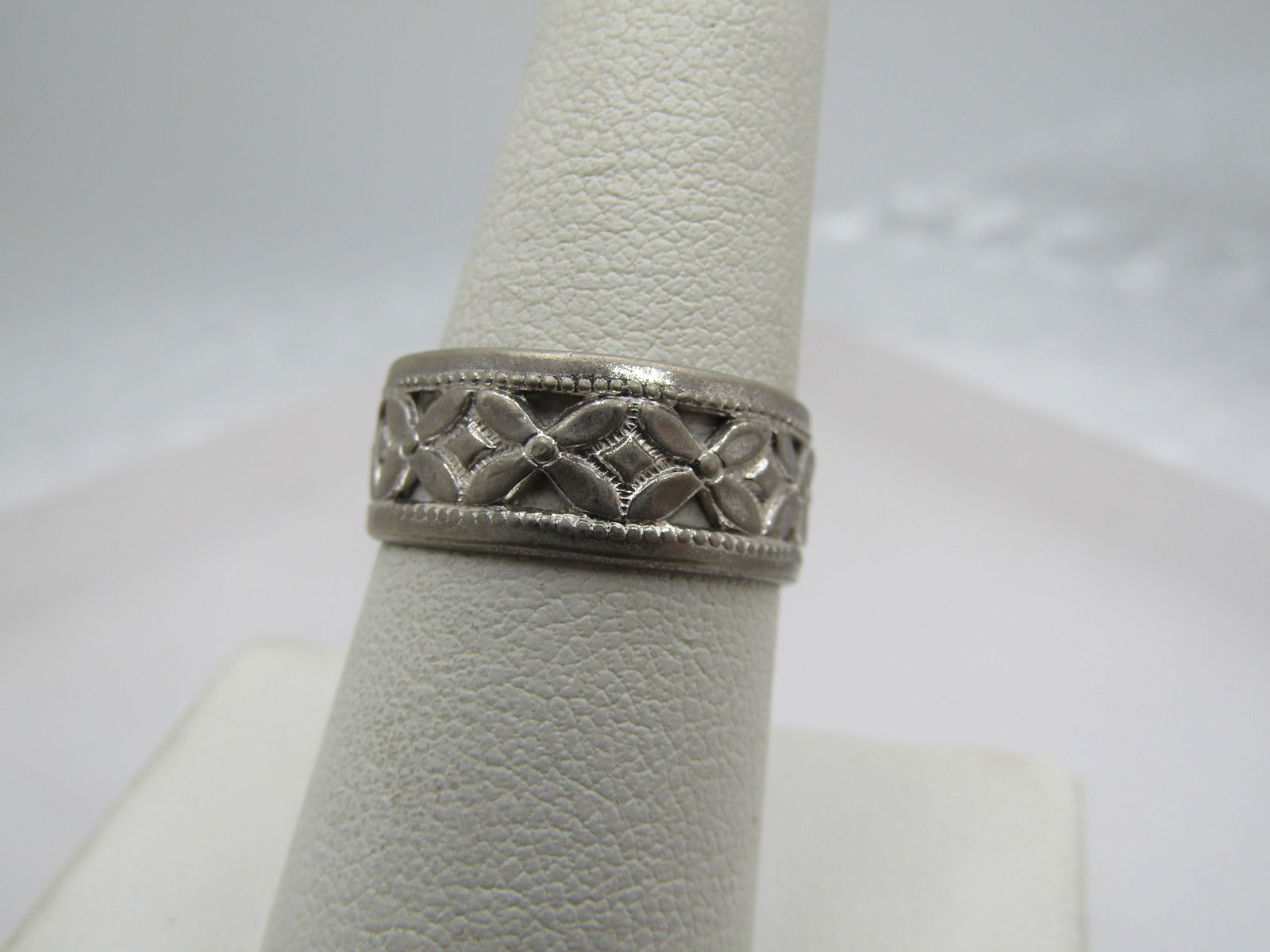 Vintage Sterling Floral Band Ring, Sz. 7.5, 8mm wide - 2