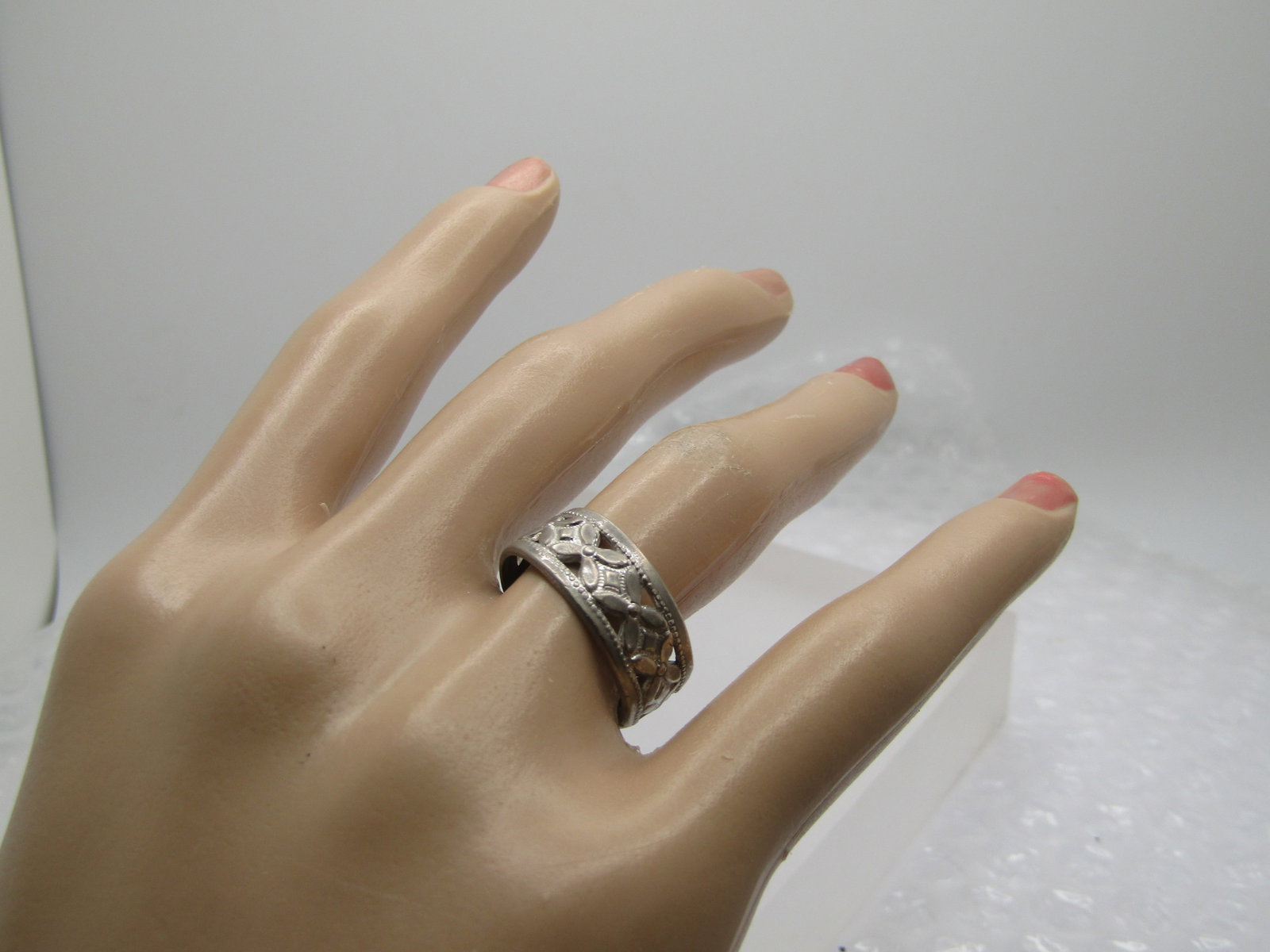 Vintage Sterling Floral Band Ring, Sz. 7.5, 8mm wide - 6