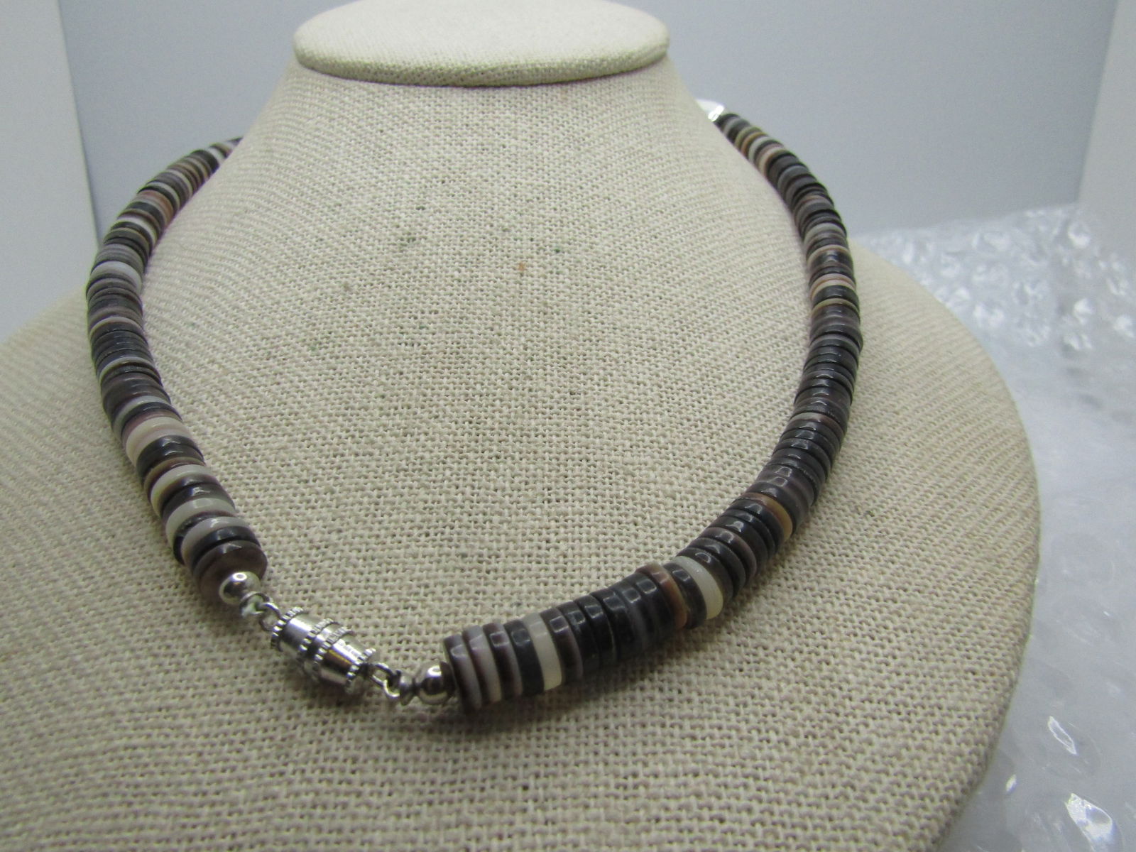 Vintage Shell & MOP Heishi Beaded Necklace, Silver Tone Accent Beads, 19", 1970's-1980's - 5