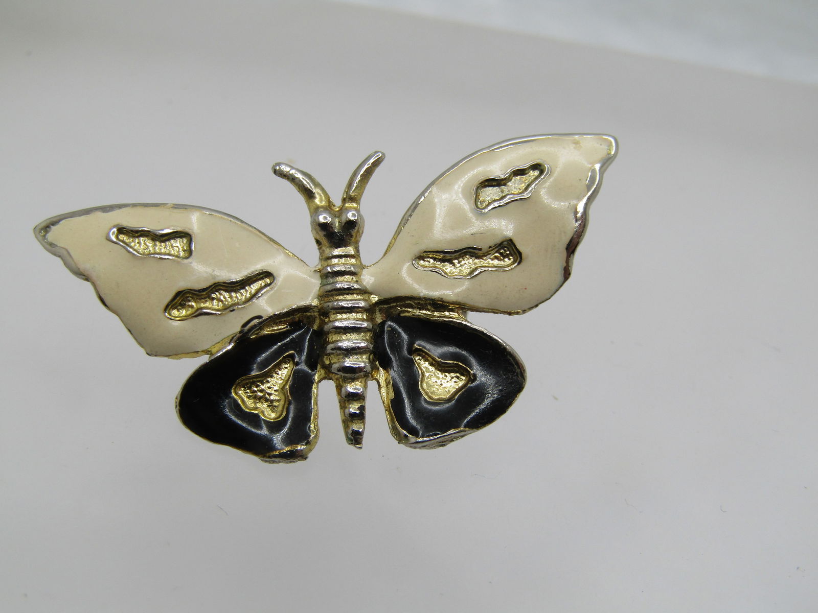 Vintage Enameled Butterfly Brooch, Black/White, 1970's/1980's. - 3