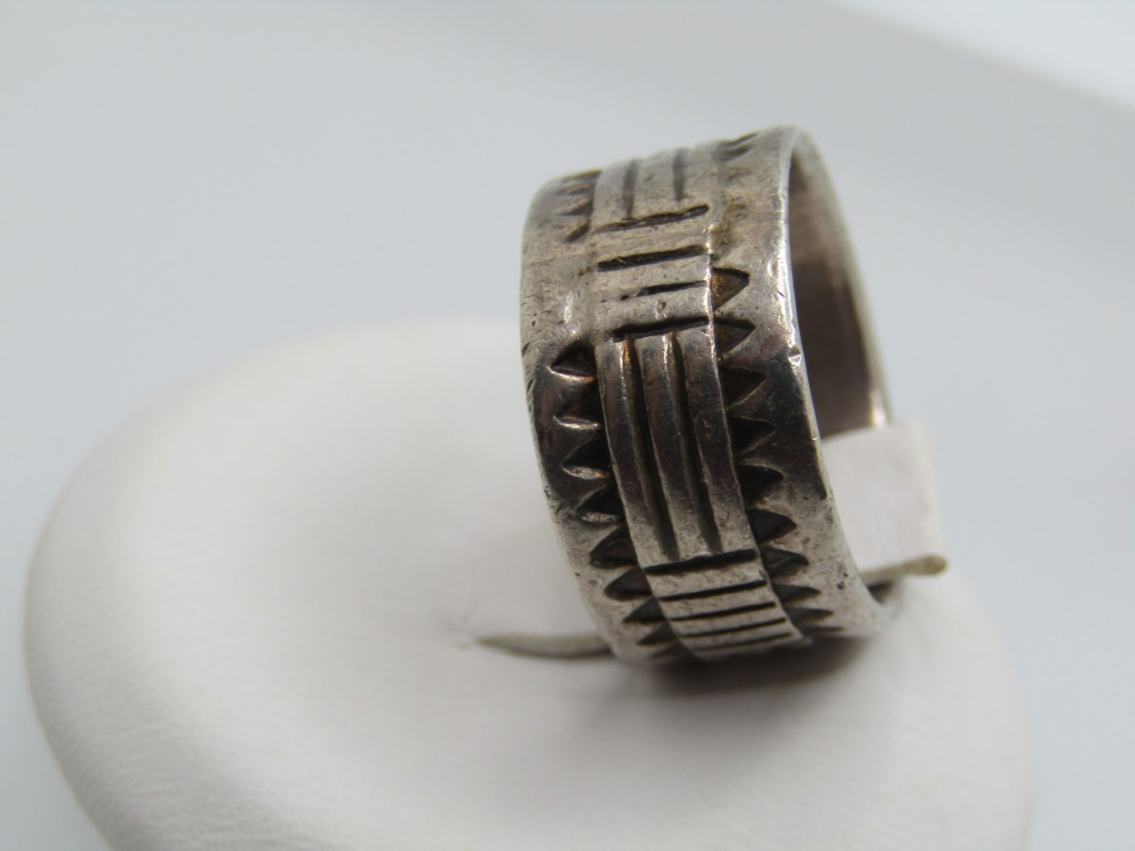 Vintage Sterling 10mm Band Ring, Sz. 6, Ridged Design, 1970's-1980's - 3