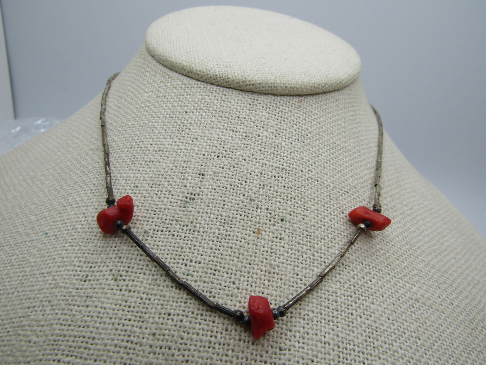 Vintage Silver Southwestern Coral Liquid Silver Necklace, 14" - 2