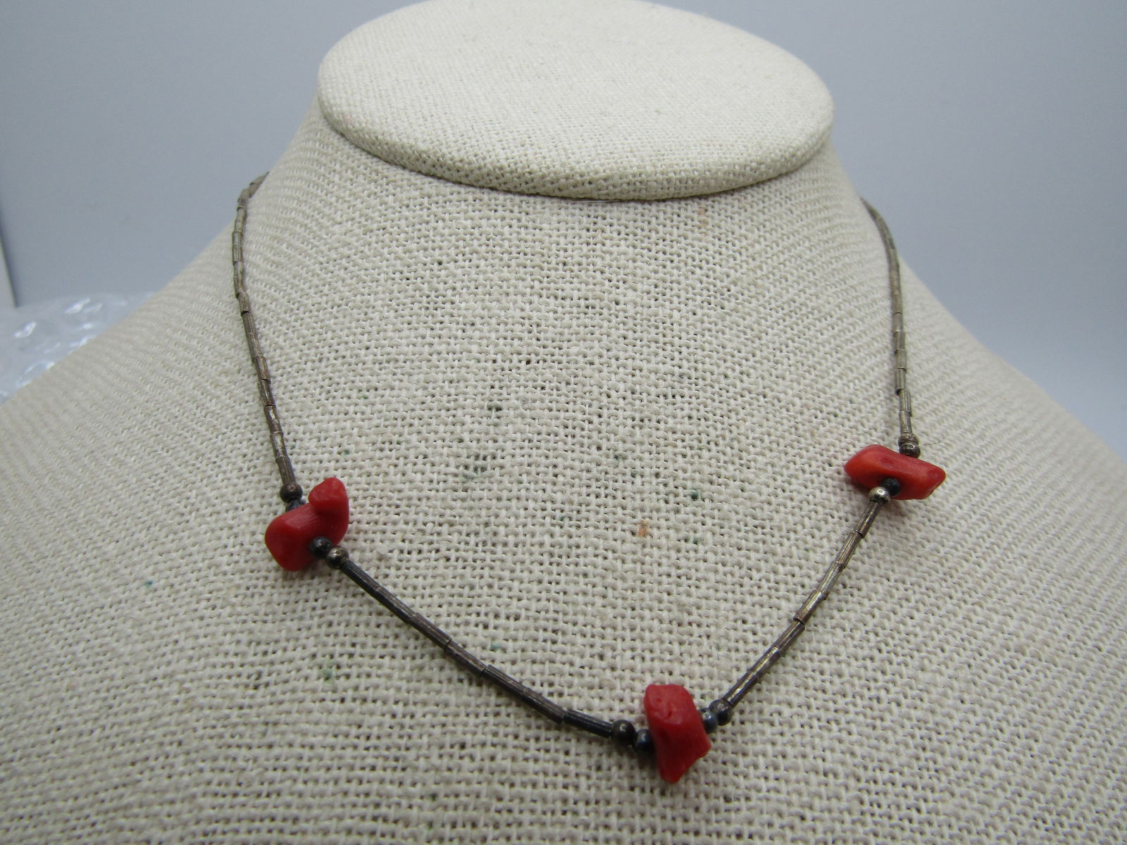 Vintage Silver Southwestern Coral Liquid Silver Necklace, 14" - 3
