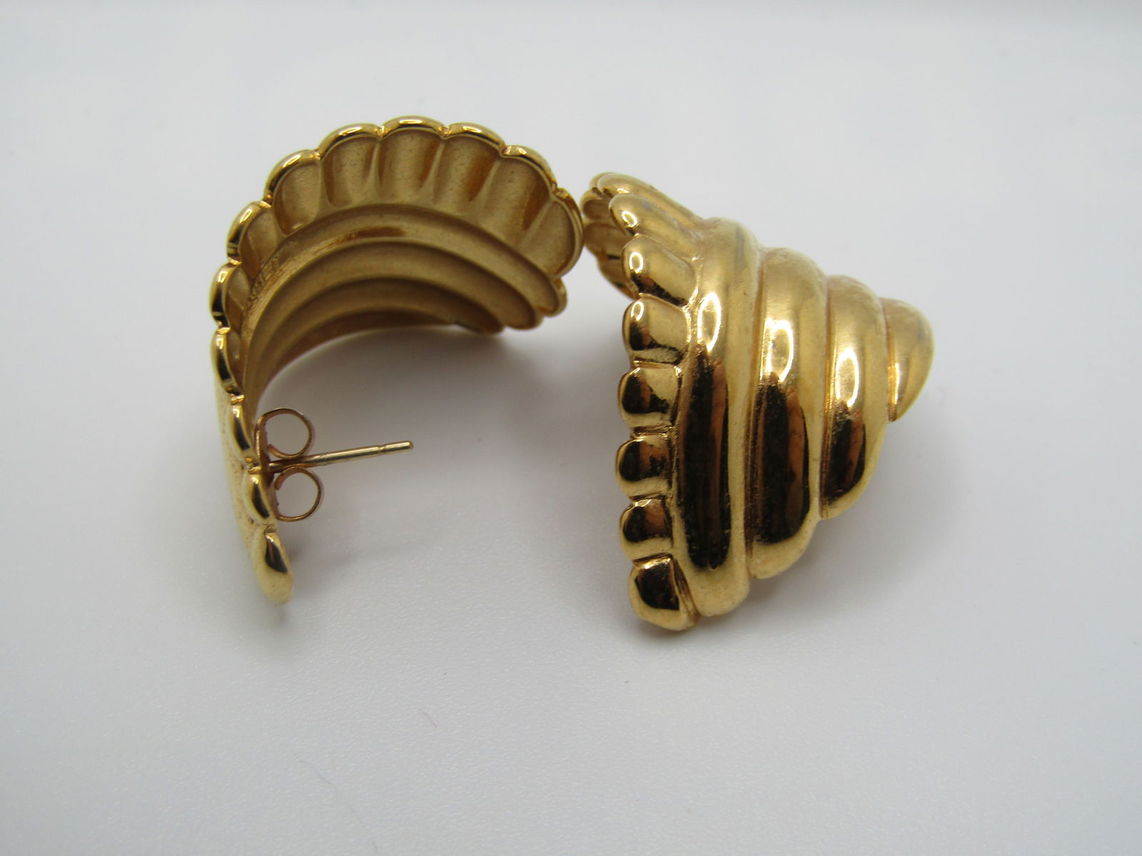 Vintage Monet Ridged Half-Hoop Earrings, Pierced, Gold Tone - 1970's-1980's - 5