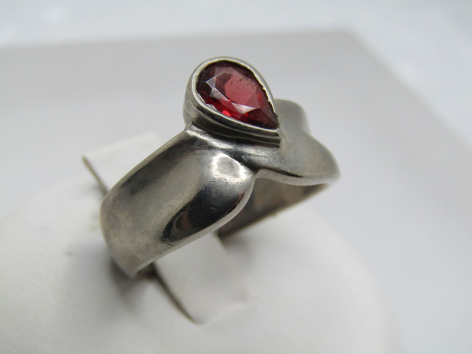 Vintage Silver Plated Garnet Mod Ring, Sz. 7, 1980's, Signed MA - 2