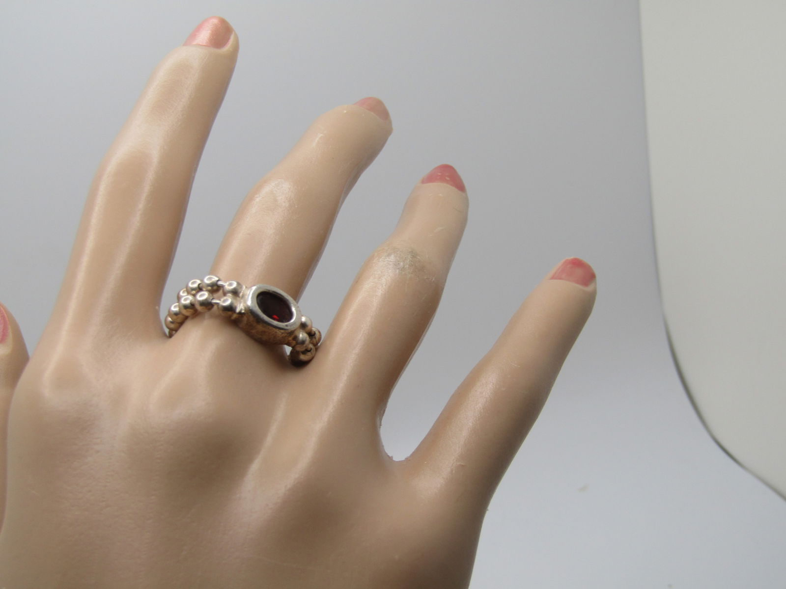 Vintage Sterling Garnet Chain Band Ring, Sz. 8. - 5