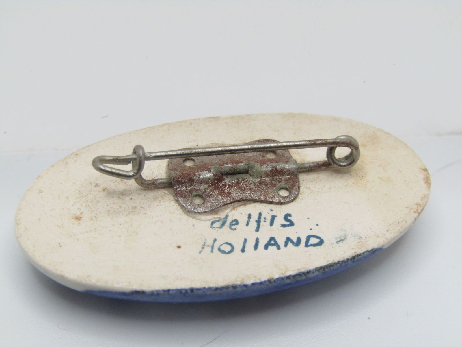 Vintage Delft, Holland Village Brooch, Hand-Painted, 1950's-1960's - 5