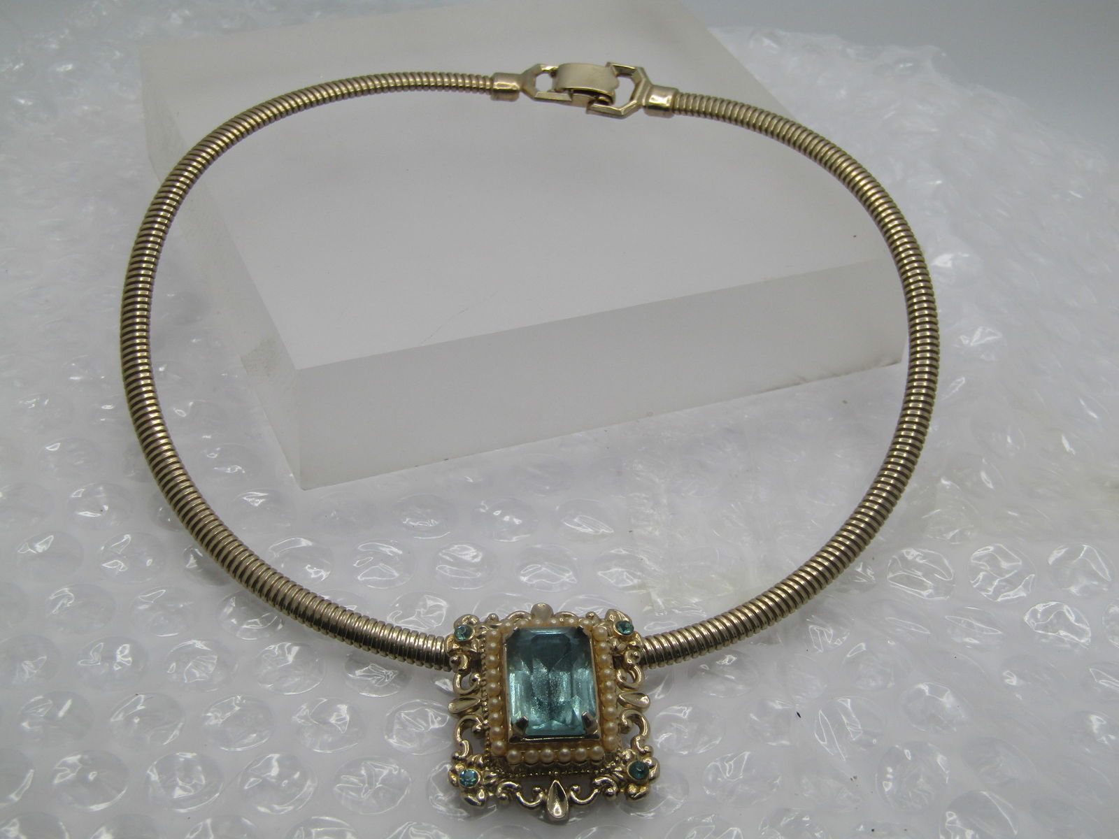 Vintage Faux Aqua & Pearl Necklace, 15.5", Omega Chain, 1970's-1980's - 7