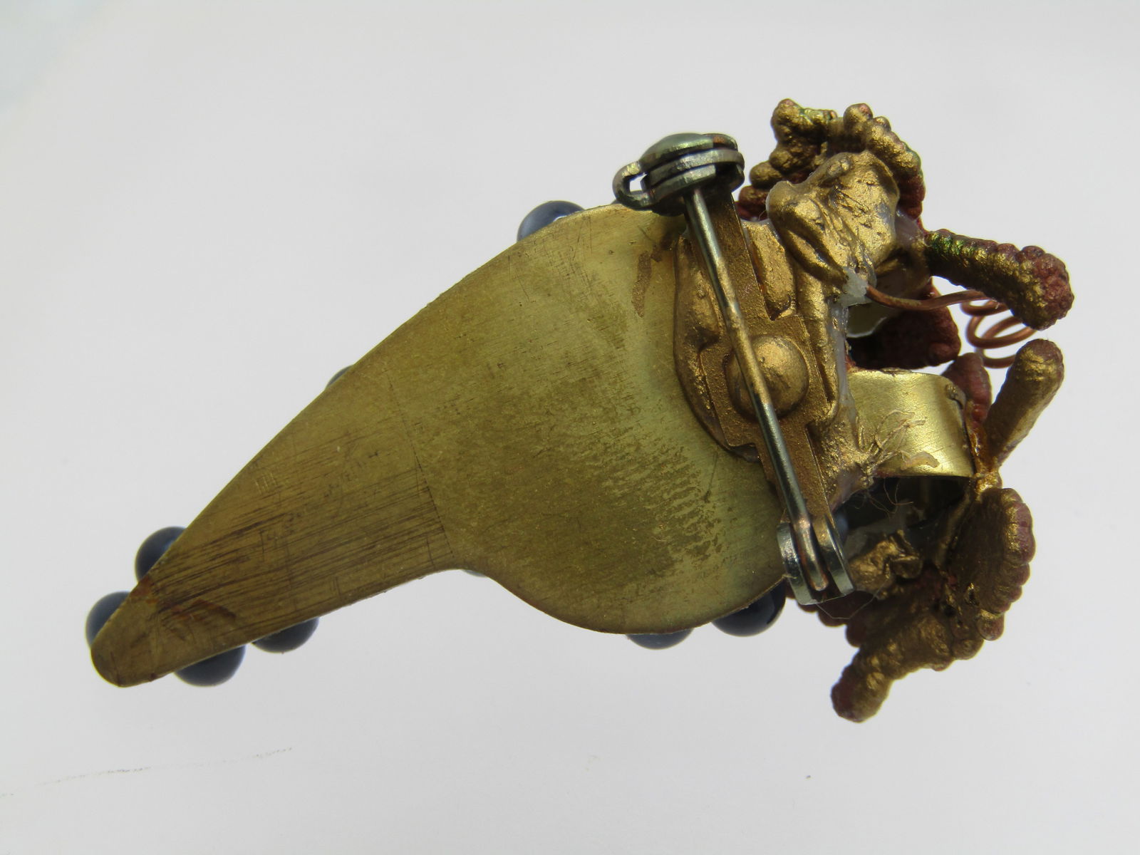 Vintage Purple Moonglow Grape Cluster Brooch, Coppery Leaves, 1940's - 5