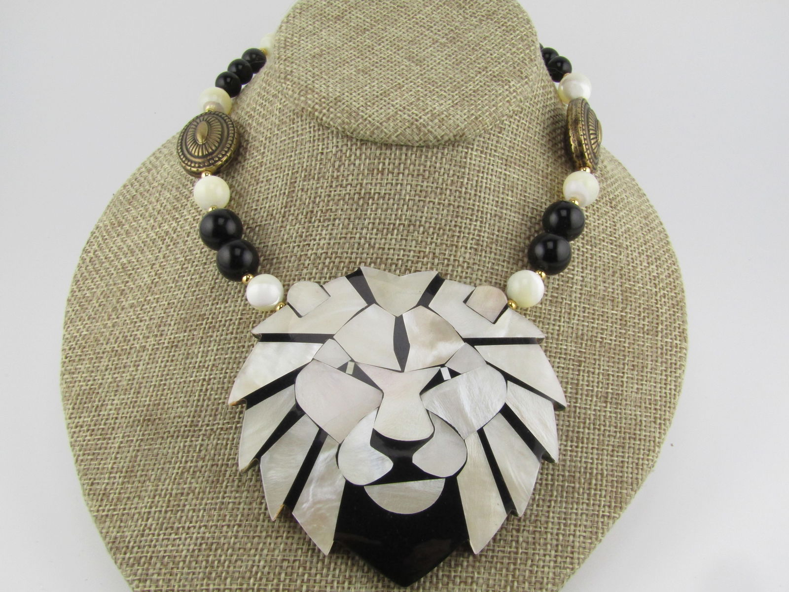 Vintage Lee Sand MOP Lion Beaded Necklace 22", 1970's-1980's - 2