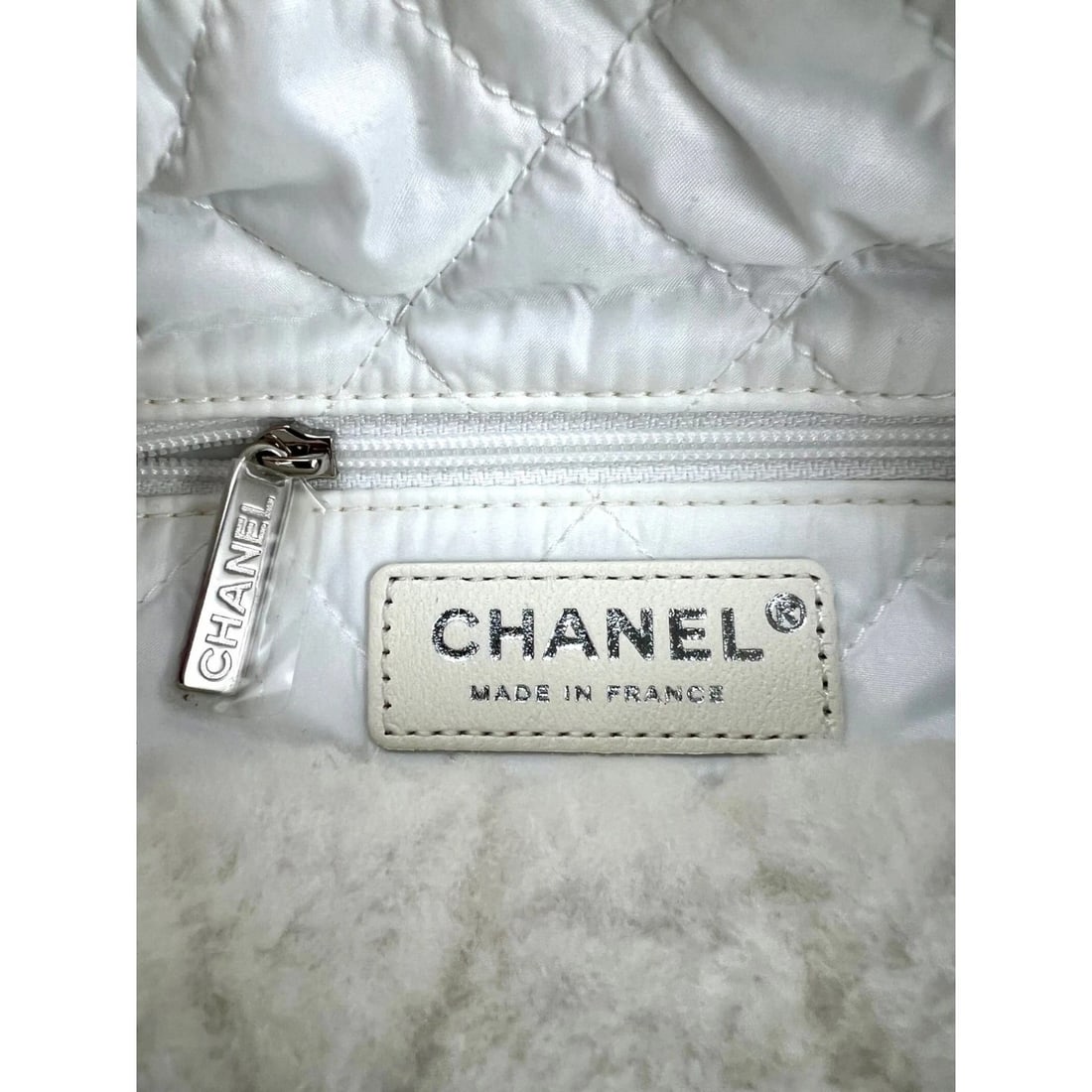 Chanel Shearling Quilted White Lambskin Bowler Crossbody Shoulder Bag - 4
