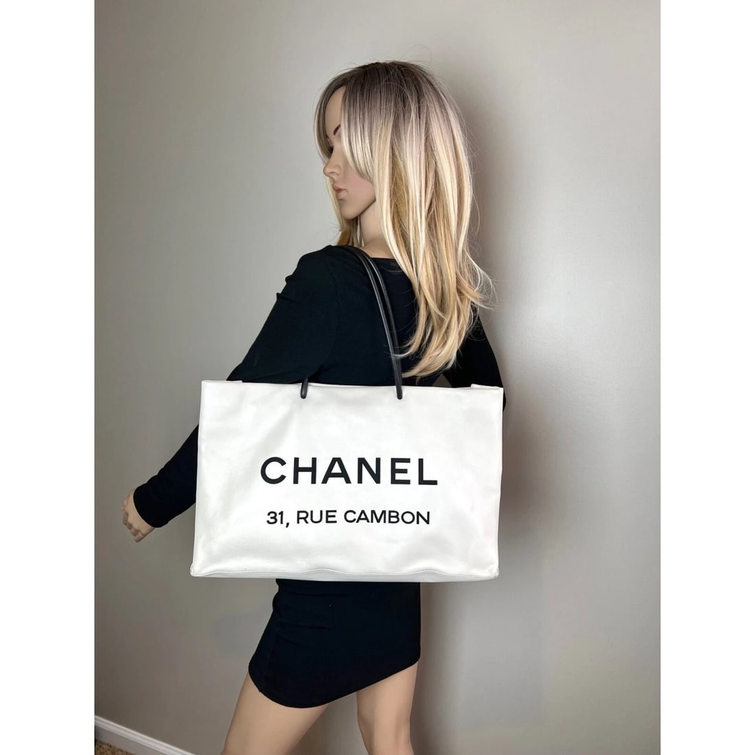Chanel Essential 31 Rue Cambon Shopping White Leather Tote - 7