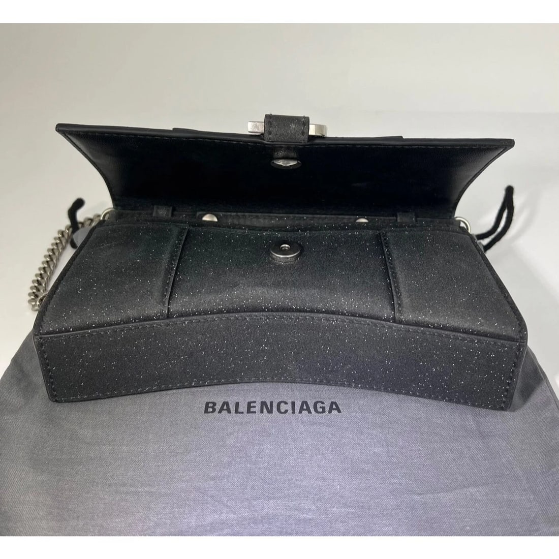 BALENCIAGA Hourglass Wallet On Chain Black Glitter Clutch Shoulder Bag - 3