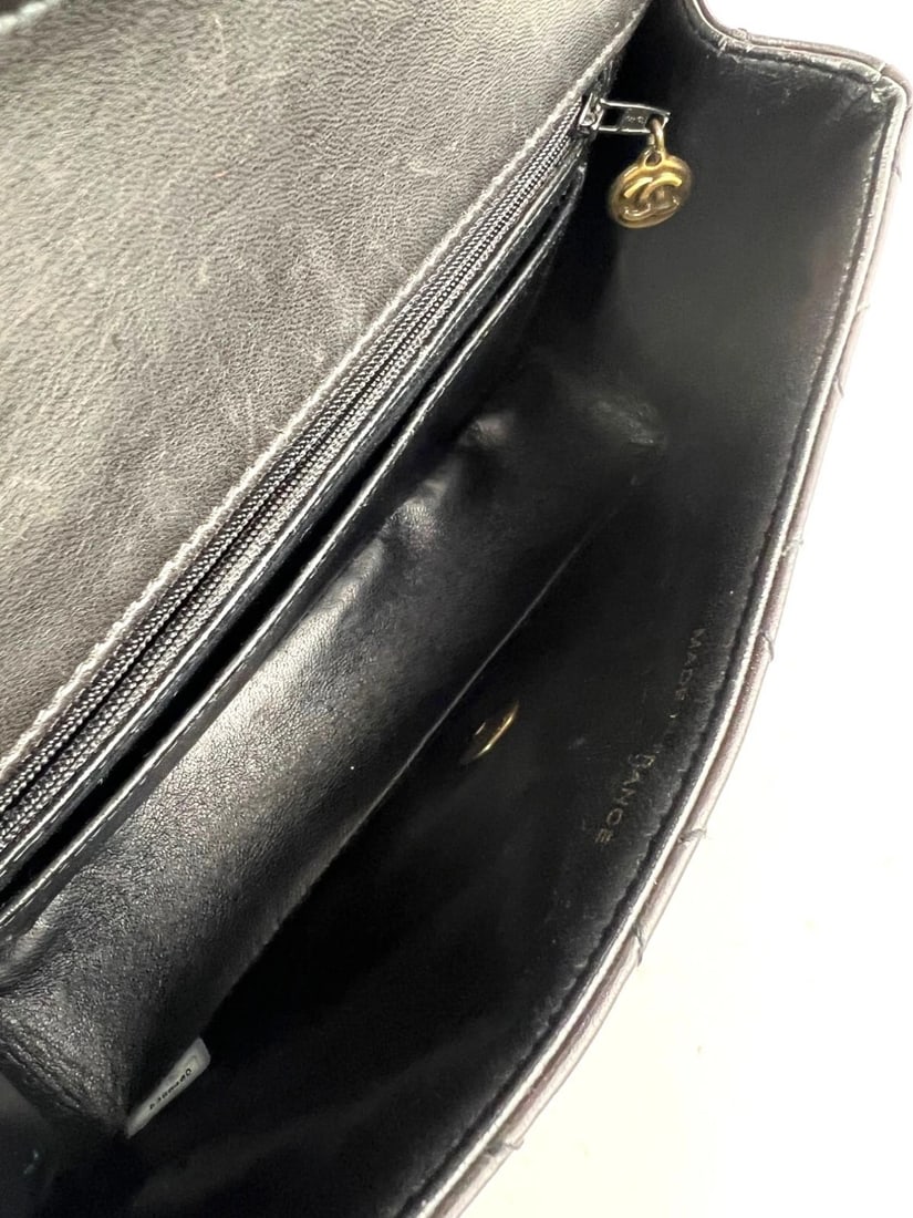 Chanel Vintage Quilted Lambskin Black Resin Chain Small Classic Single Flap - 11