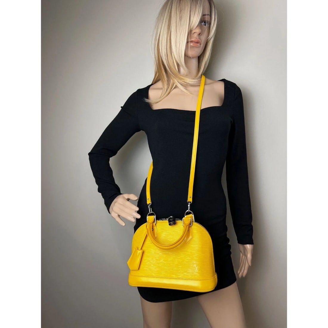 LOUIS VUITTON Alma BB Epi Leather Shoulder Bag - 8