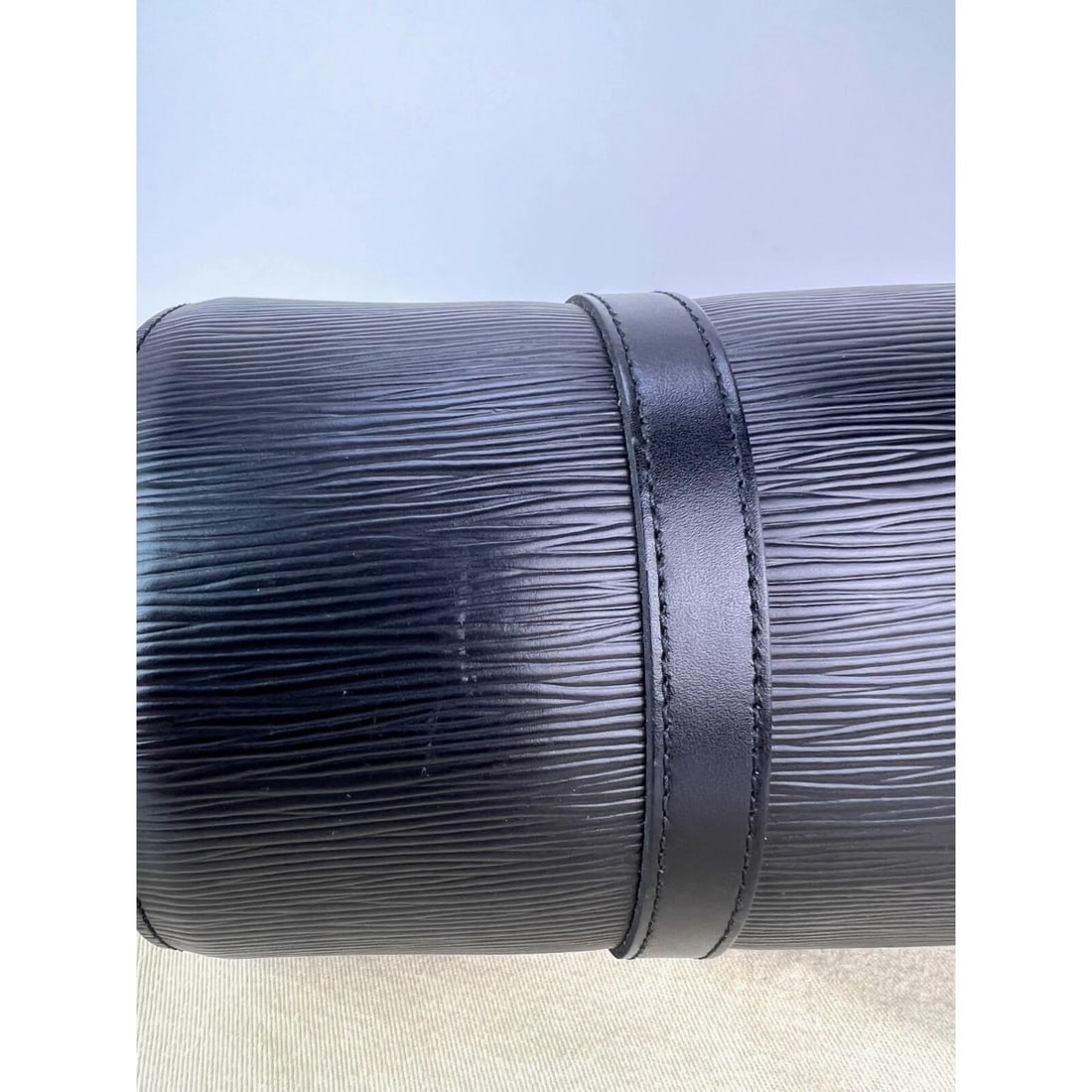 Louis Vuitton Soufflot Black Epi Leather Shoulder Bag - 6