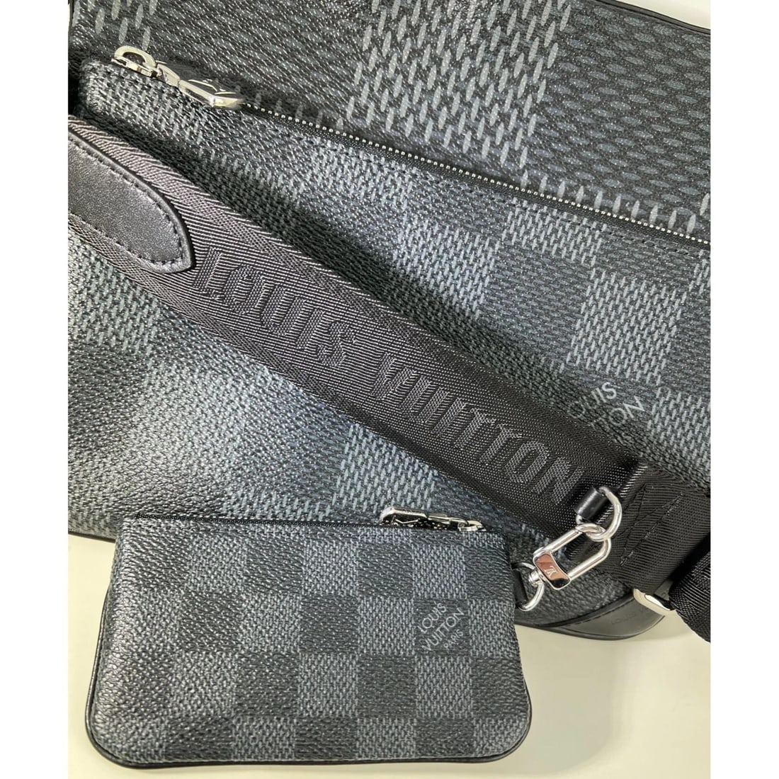 LOUIS VUITTON Trio Messenger Damier Graphite Men's Bag - 11