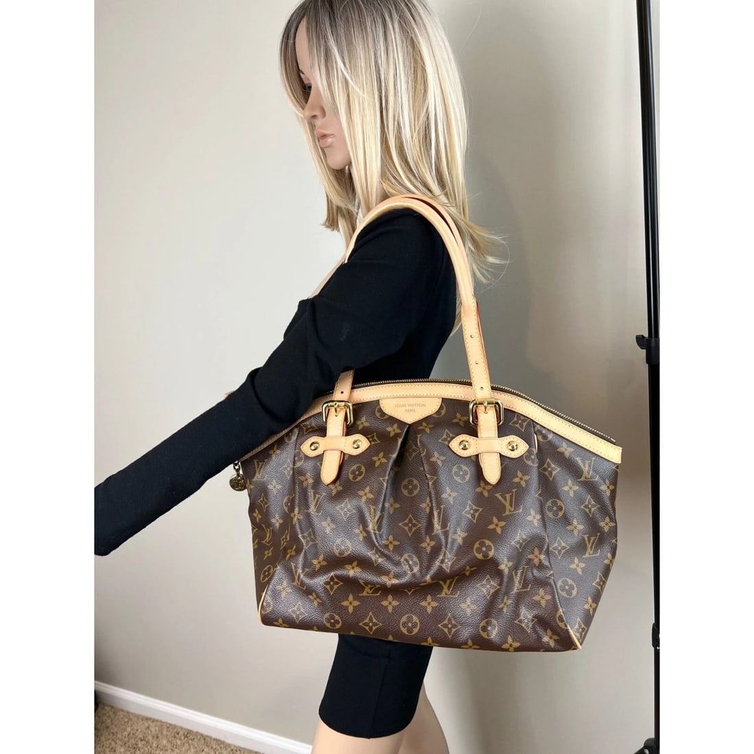 Louis Vuitton Tivoli GM Monogram Shoulder Bag - 5