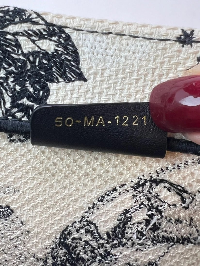 Christian Dior Book Embroidered Canvas MM Stars and Signs Black Tote - 10