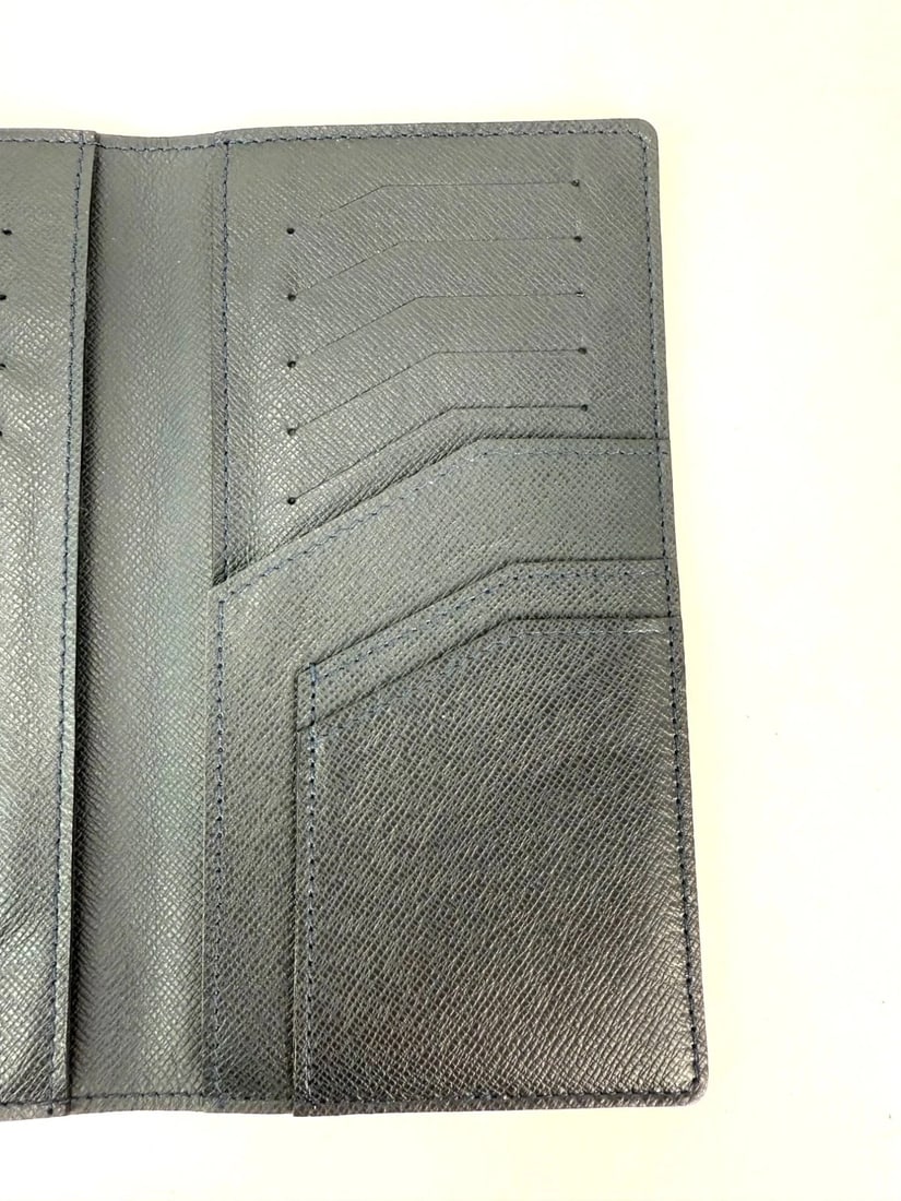 LOUIS VUITTON Taiga Brazza Long Bifold Dark Blue Leather Wallet - 6