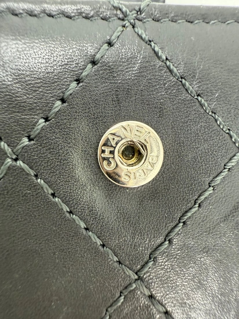 Chanel aged calfskin 2.55 Reissue Zip Gray Compact Wallet - 12