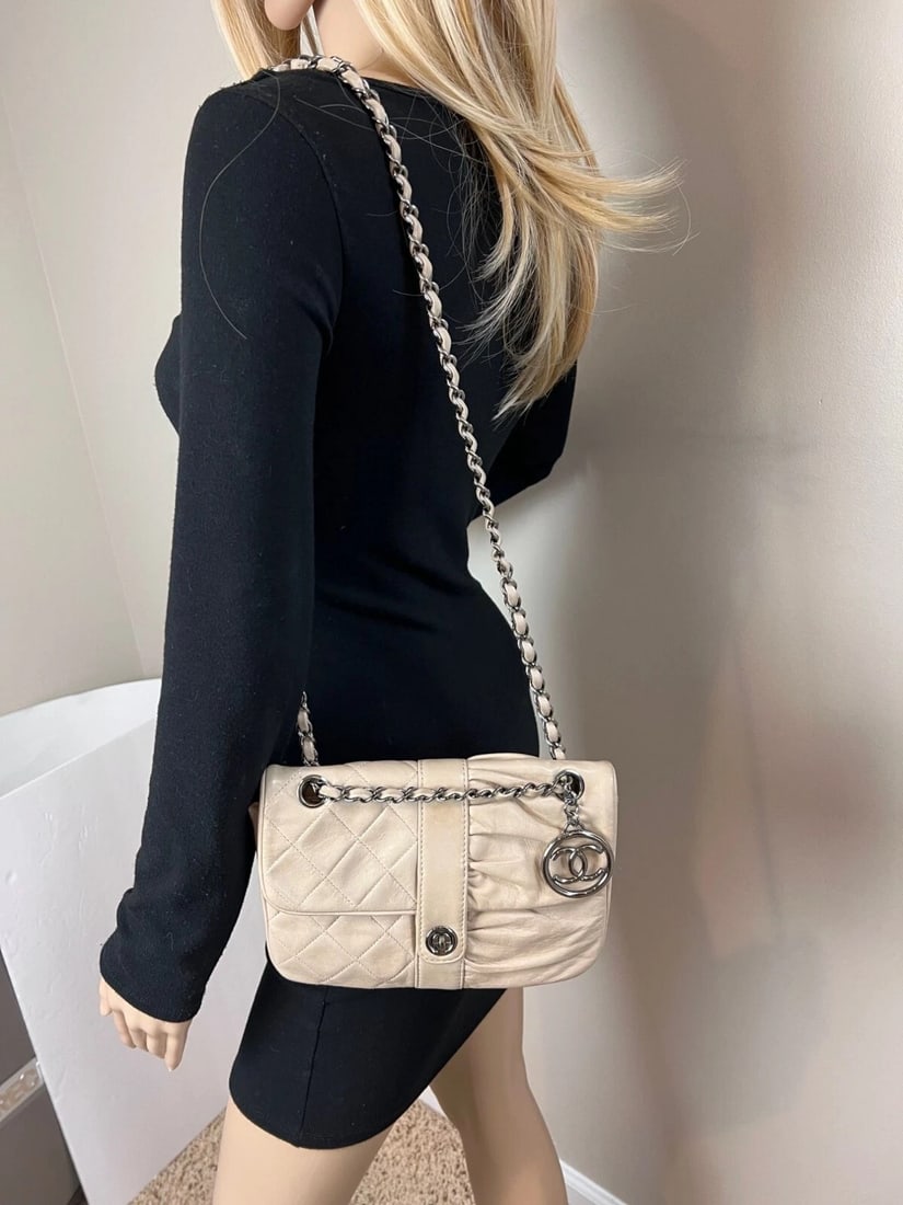 Chanel Lambskin Quilted Pile Ou Face Flap Beige Clair Shoulder Bag - 8