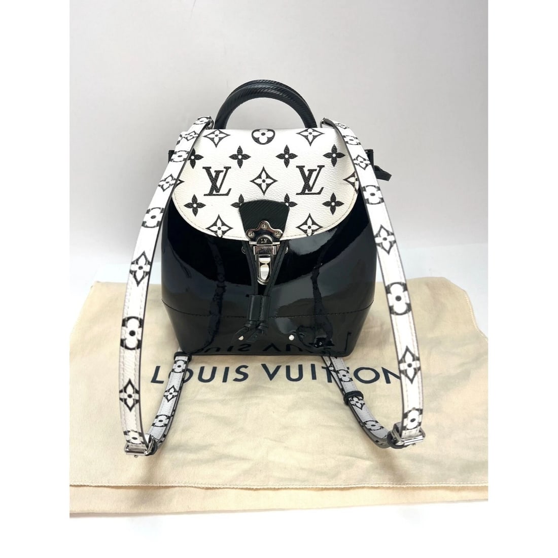 LOUIS VUITTON Hot Springs Backpack White Monogram and Patent Leather - 9