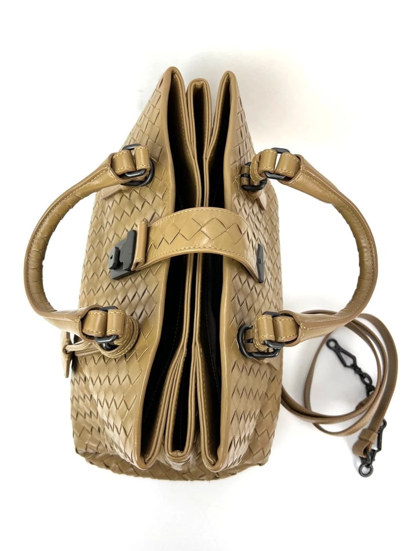 Bottega Veneta Roma Intrecciato Nappa Taupe Shoulder Bag - 11
