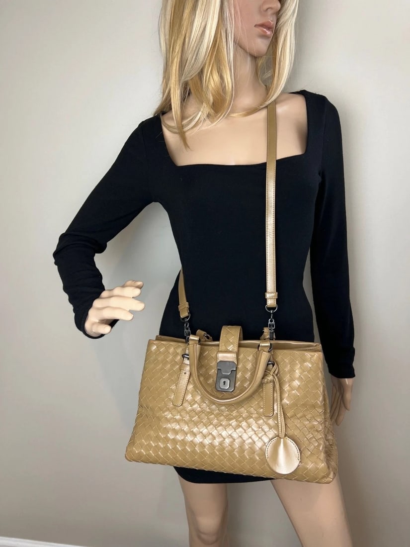 Bottega Veneta Roma Intrecciato Nappa Taupe Shoulder Bag - 15