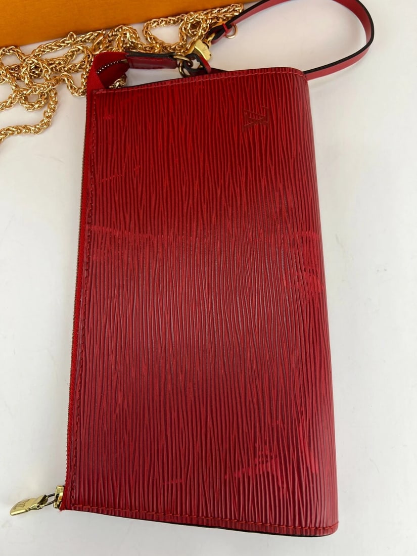 Louis Vuitton Epi 24 Pochette Accessories Red Leather Crossbody Bag - 5